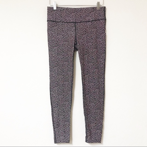 GAP Pants - Gap Fit Patterned 7/8 Leggings | Size Medium